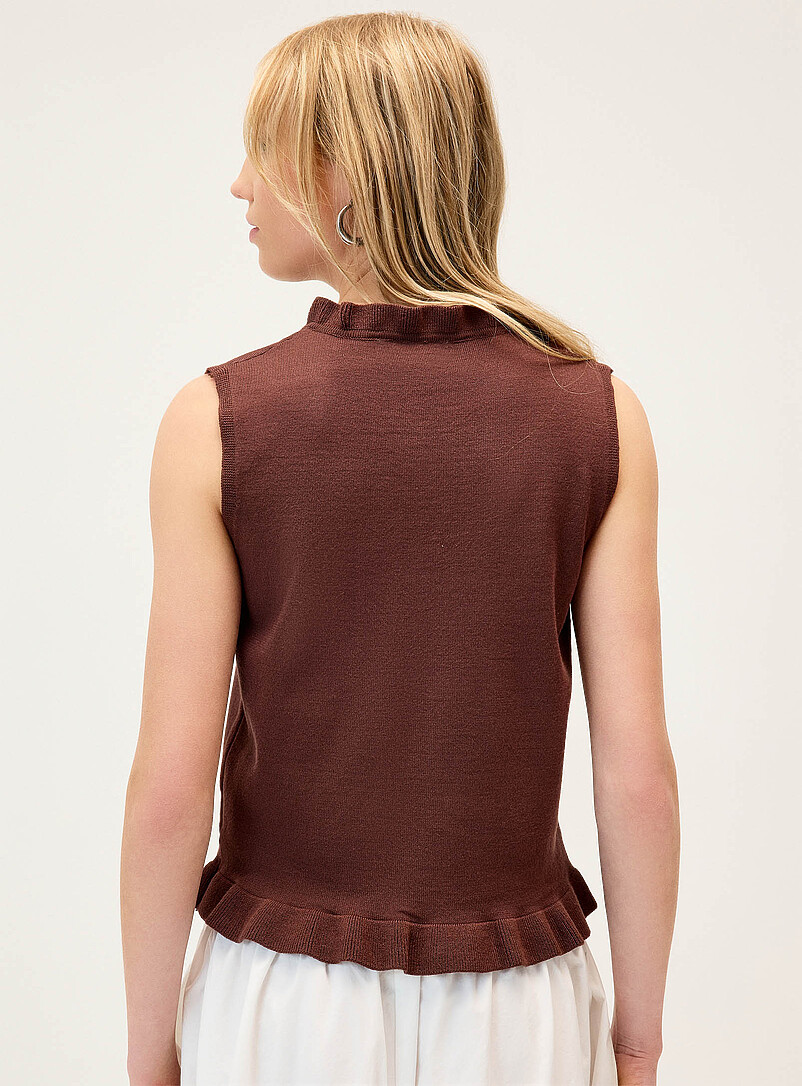 Ruffled trim vest product image 3