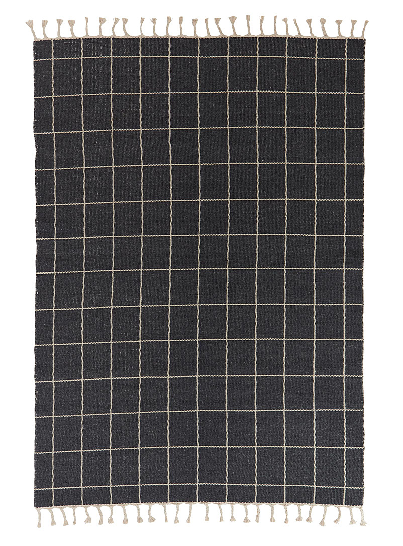 OYOY Living design Black and White Windowpane pattern reversible rug 140 x 200 cm
