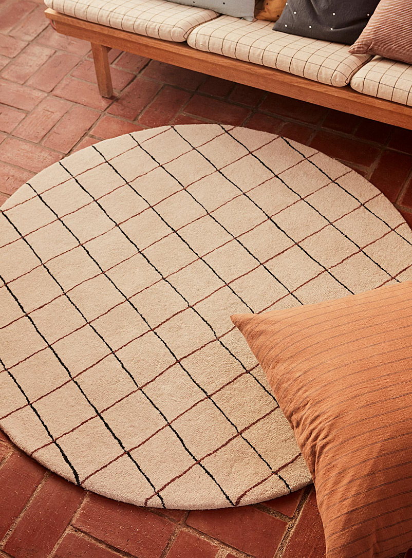 OYOY Living design: Le tapis circulaire quadrillé 140 cm de diamètre Beige crème