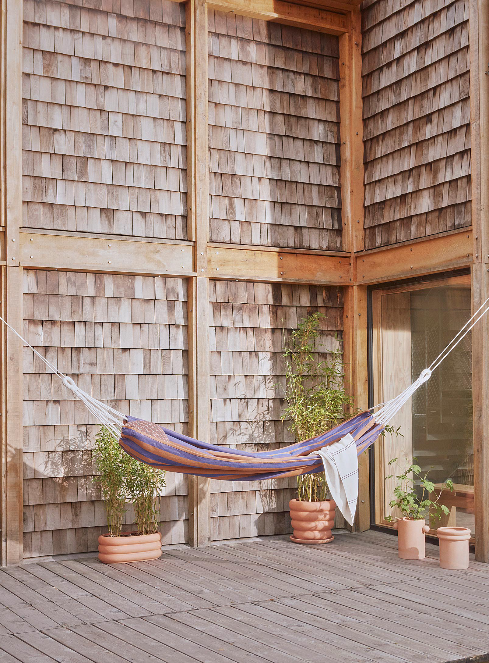 Oyoy Living Design Recycled Polyester Striped Hammock In Medium Brown