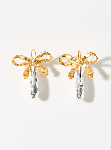 Les boucles d'oreilles Flavia