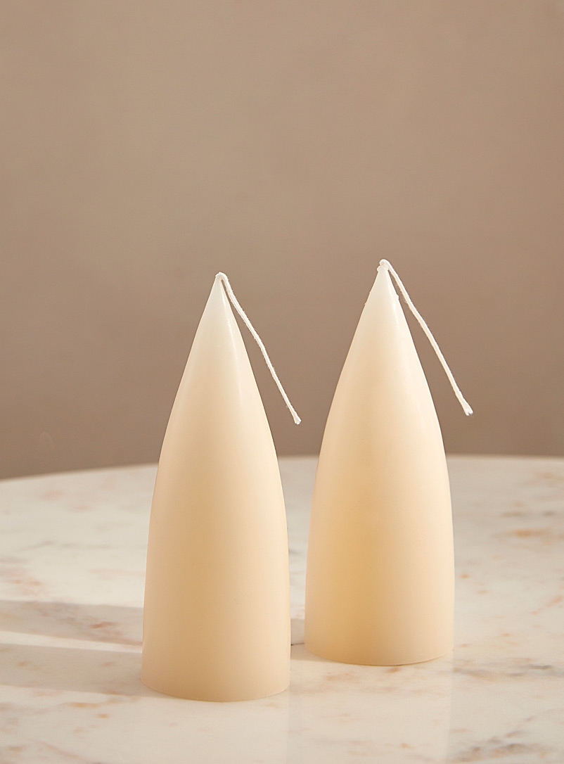 Kunstindustrien: Les bougies piliers coniques Ensemble de 2 Blanc cassé
