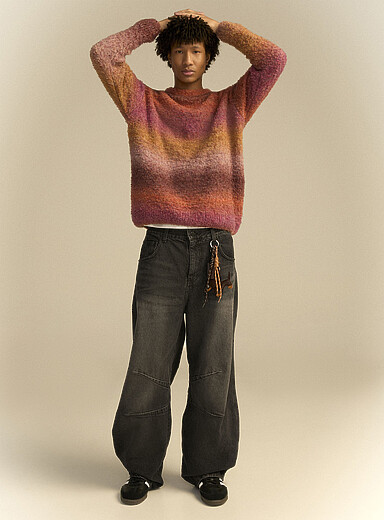 Faded darted-knee baggy jean Barrel fit <b>Imported from Seoul</b>