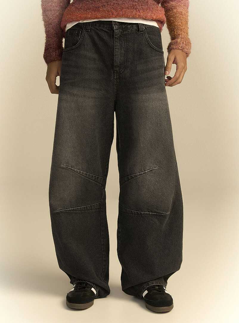 Faded darted-knee baggy jean Barrel fit Imported from Seoul | Djab