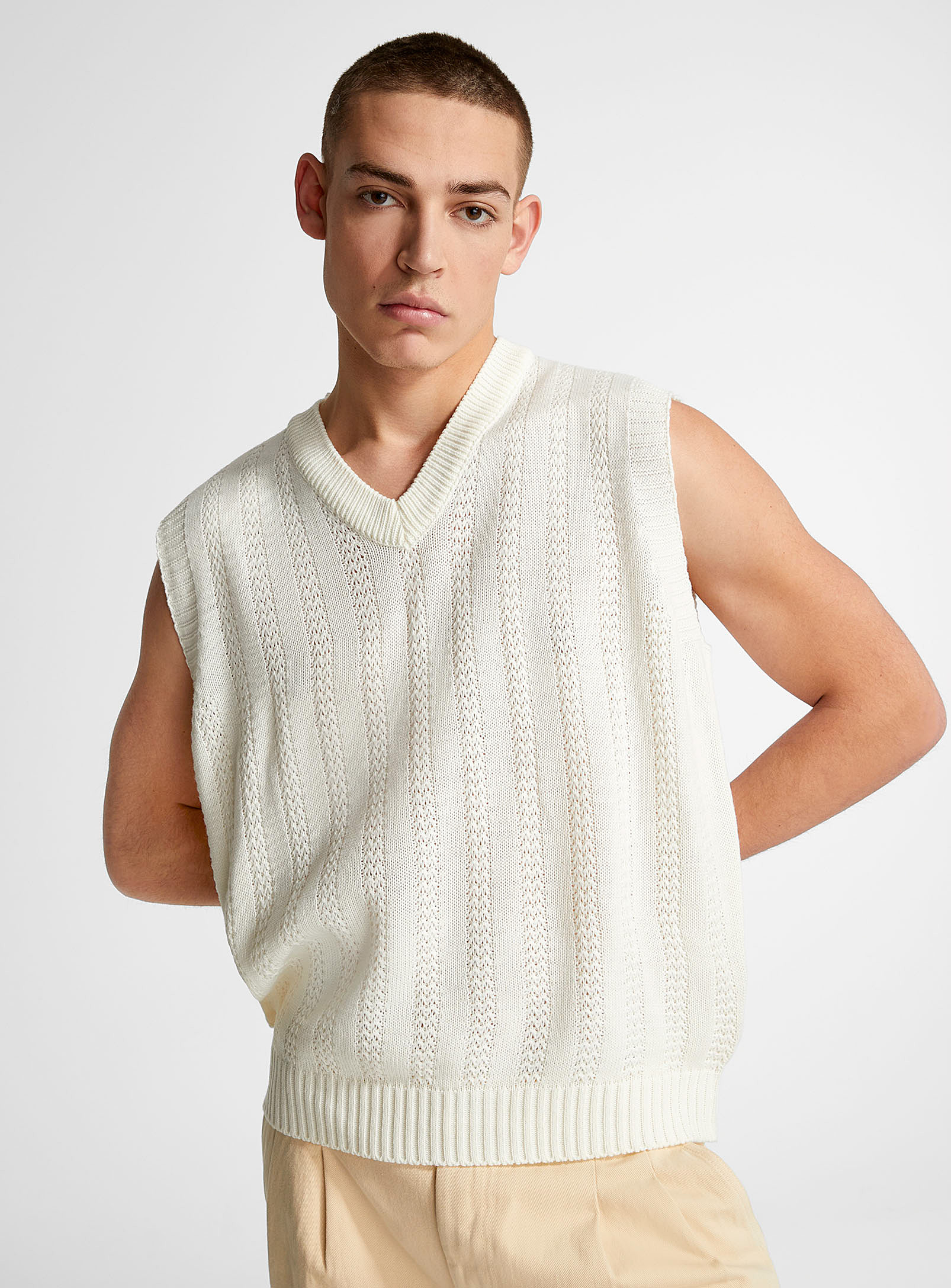 Le 31 Crochet Stripe Sweater Vest In White