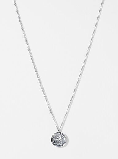 Le collier pendentif monnaie antique