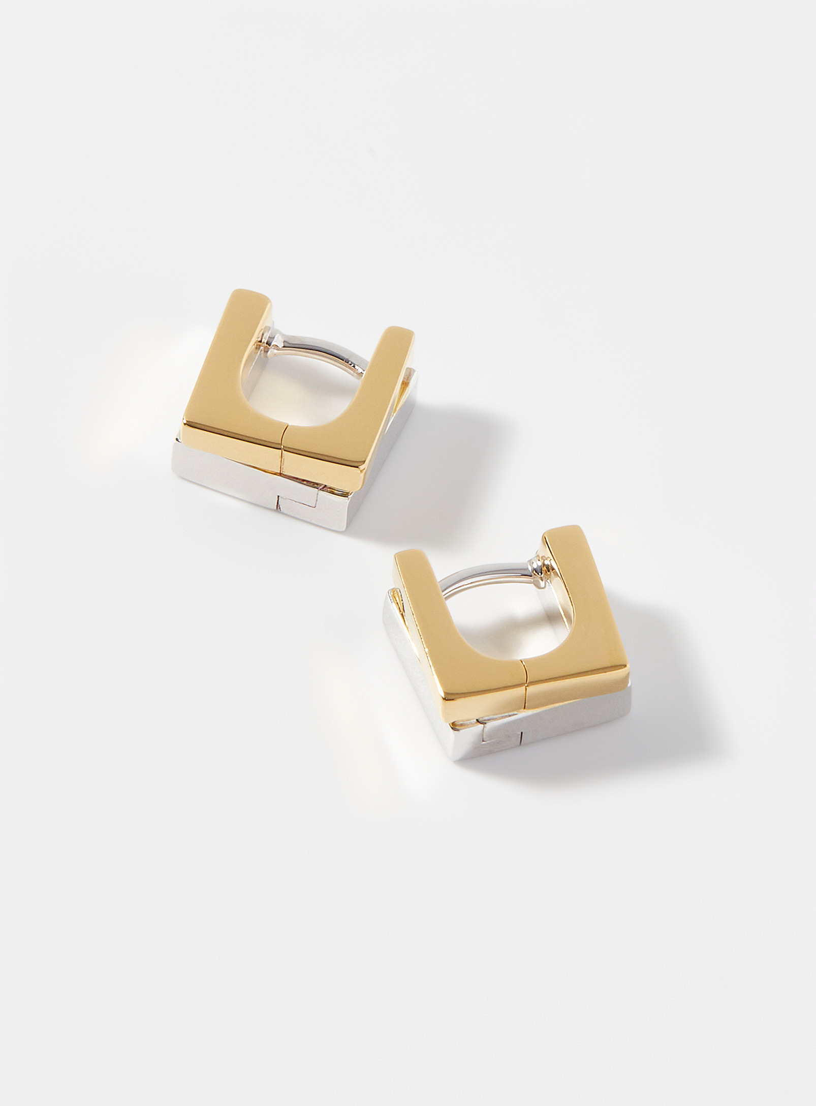 Tom Wood Step Huggies Dual Material Earrings In Gold