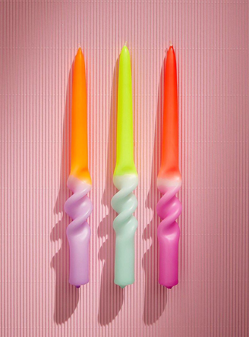 Pink Stories: Les chandelles fluo torsadées Ensemble de 3 Orange à motifs