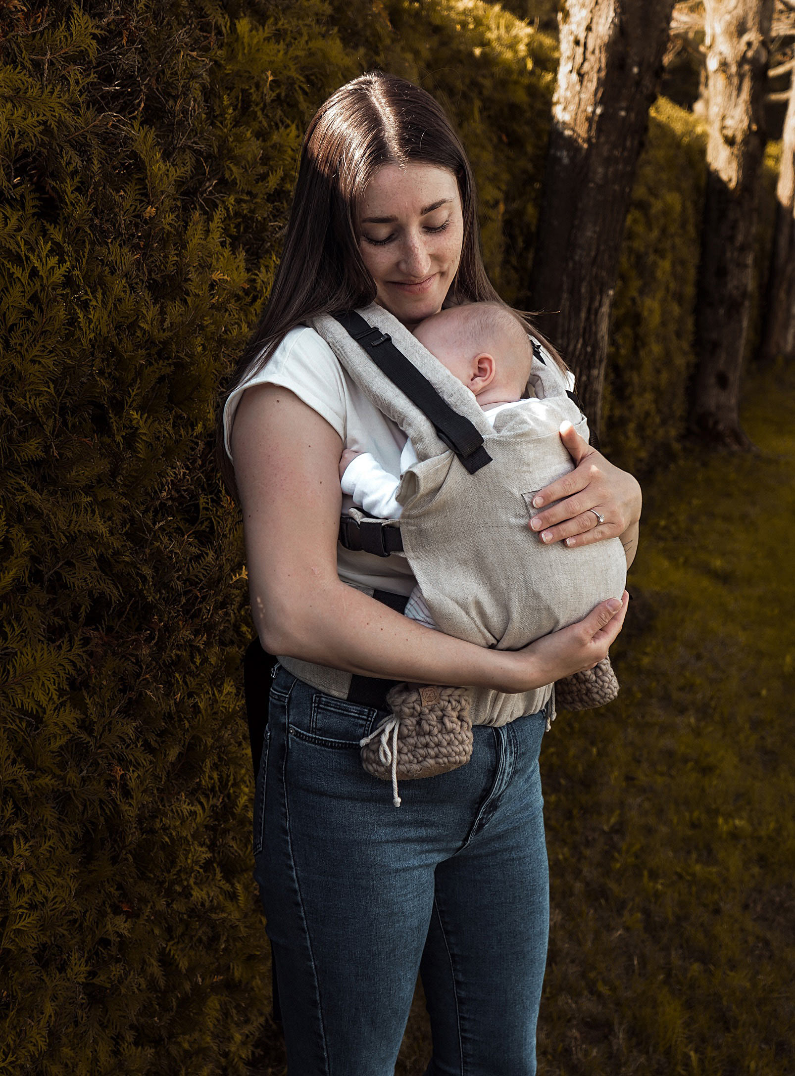 Timininous - Grow-with-me merino wool and linen baby carrier