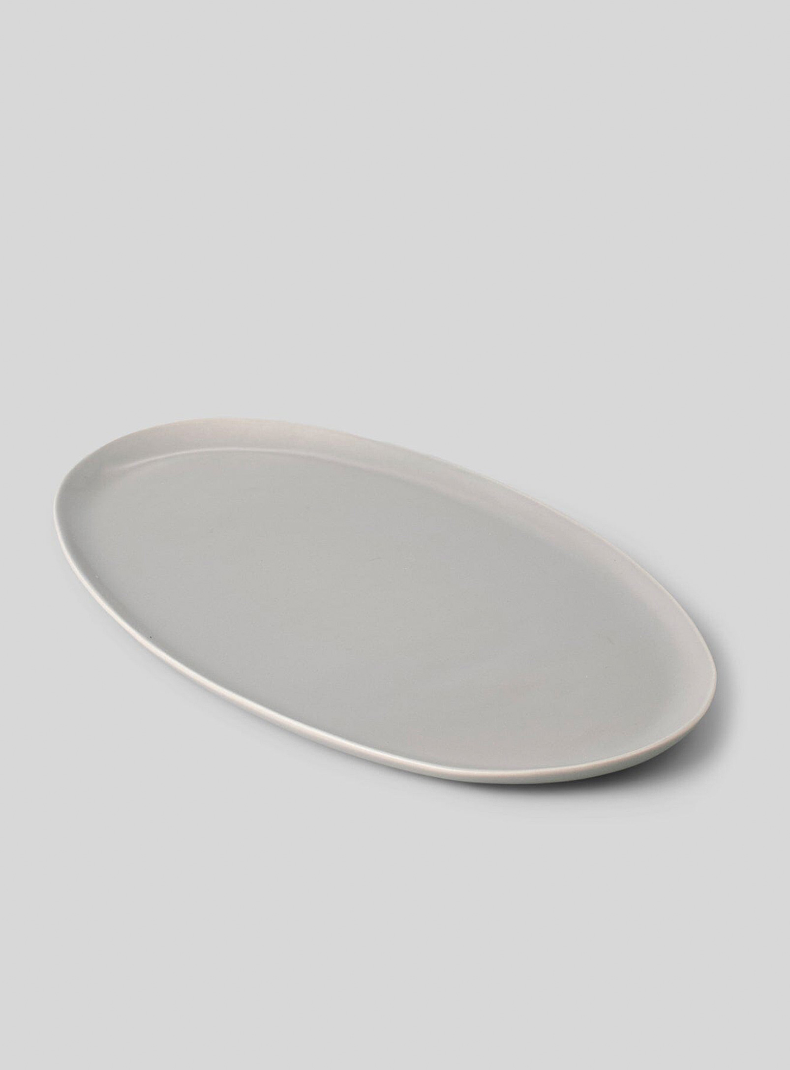Fable Oval Stoneware Serving Tray In Gray