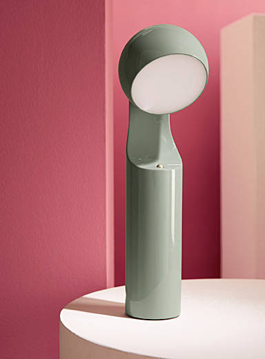 La lampe portable articul&eacute;e g&eacute;o