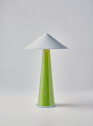 Simons Maison: La lampe portable DEL color&eacute;e Lilas