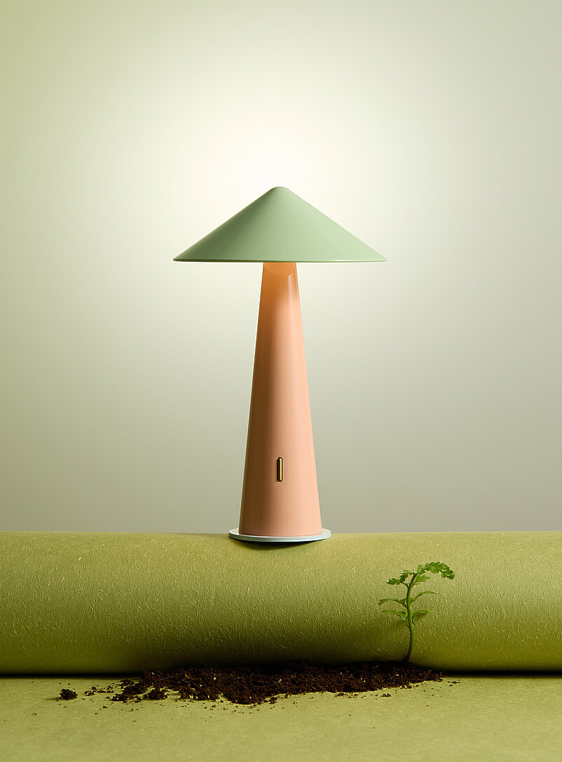 Simons Maison: La lampe portable DEL color&eacute;e Raisin - Pourpre fonc&eacute;