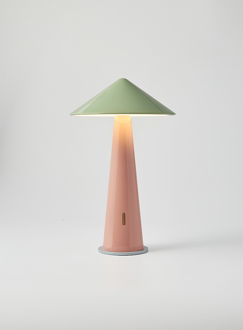 Simons Maison: La lampe portable DEL color&eacute;e Raisin - Pourpre fonc&eacute;