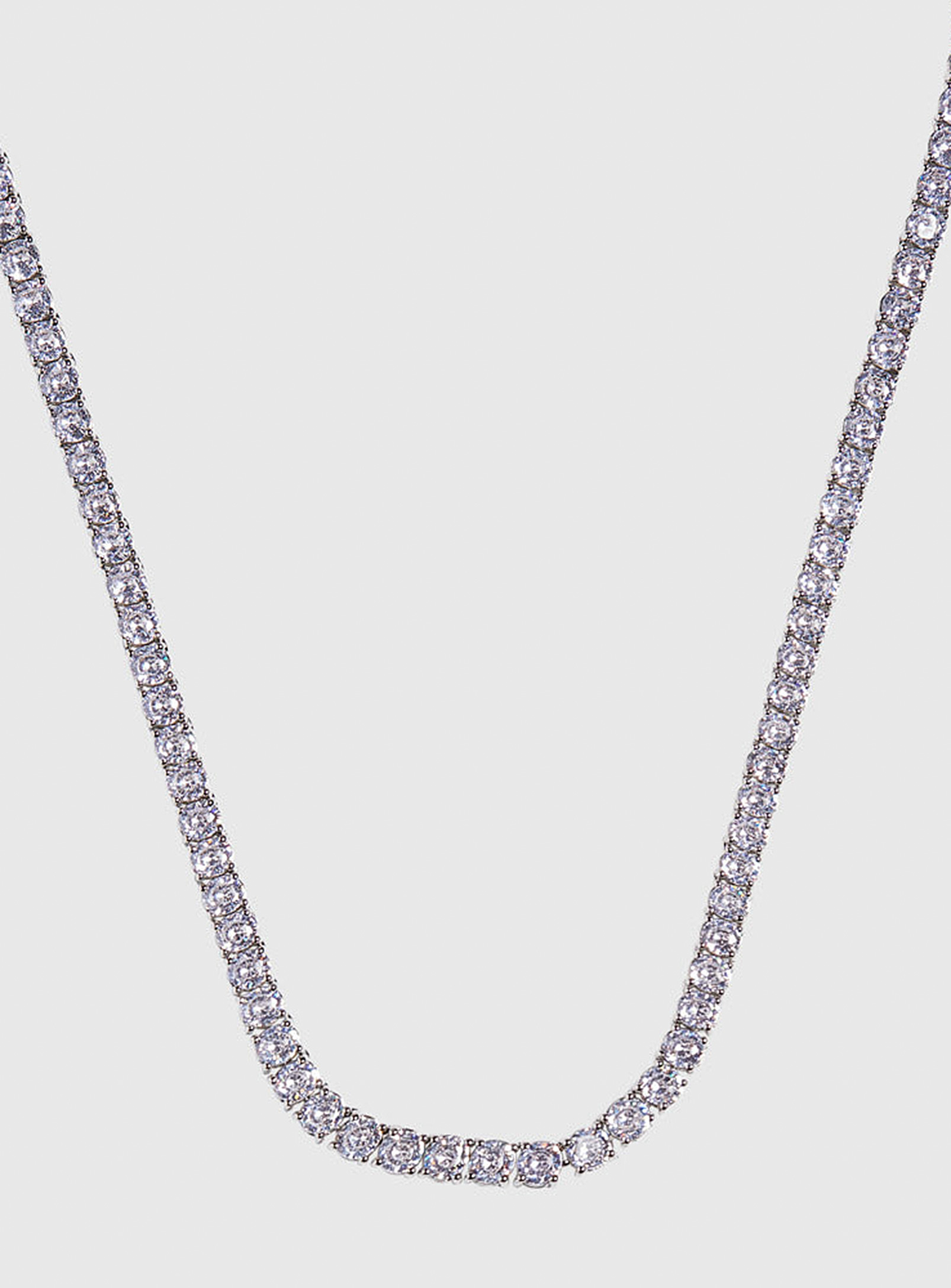 Drae Shimmering Crystals Choker In Silver
