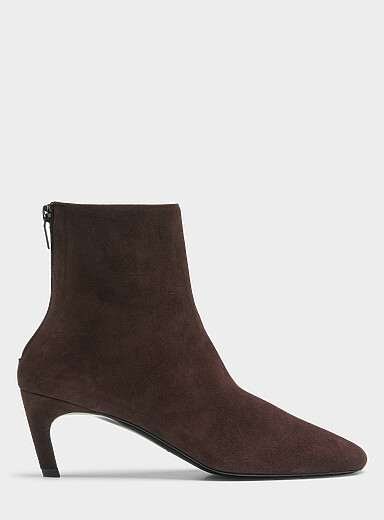 Toteme: La botte cheville su&egrave;de souple  <b>Faite en Italie</b> Femme Chocolat - Espresso pour femme