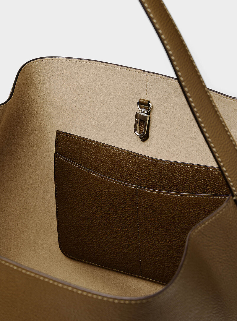 Belted leather tote bag product image 3