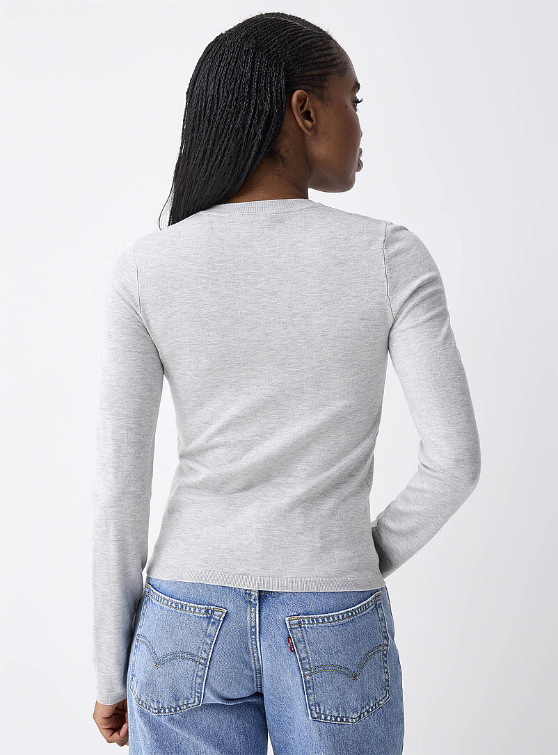 Twik: Le chandail ajust&eacute; uni col rond Noir pour femme