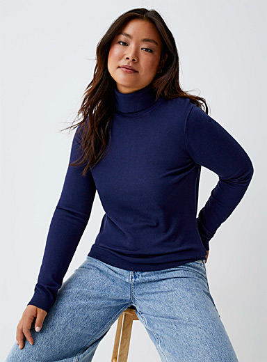 Twik: Le chandail col roul&eacute; uni Bleu marine - Bleu nuit pour femme