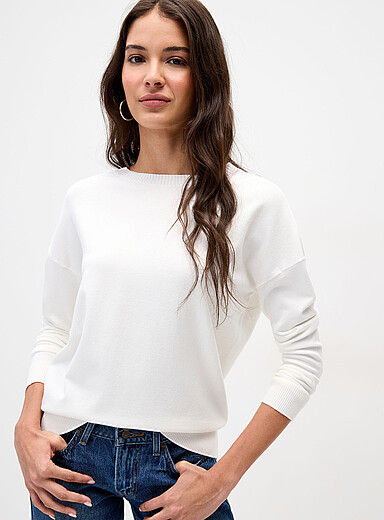 Loose crew-neck sweater