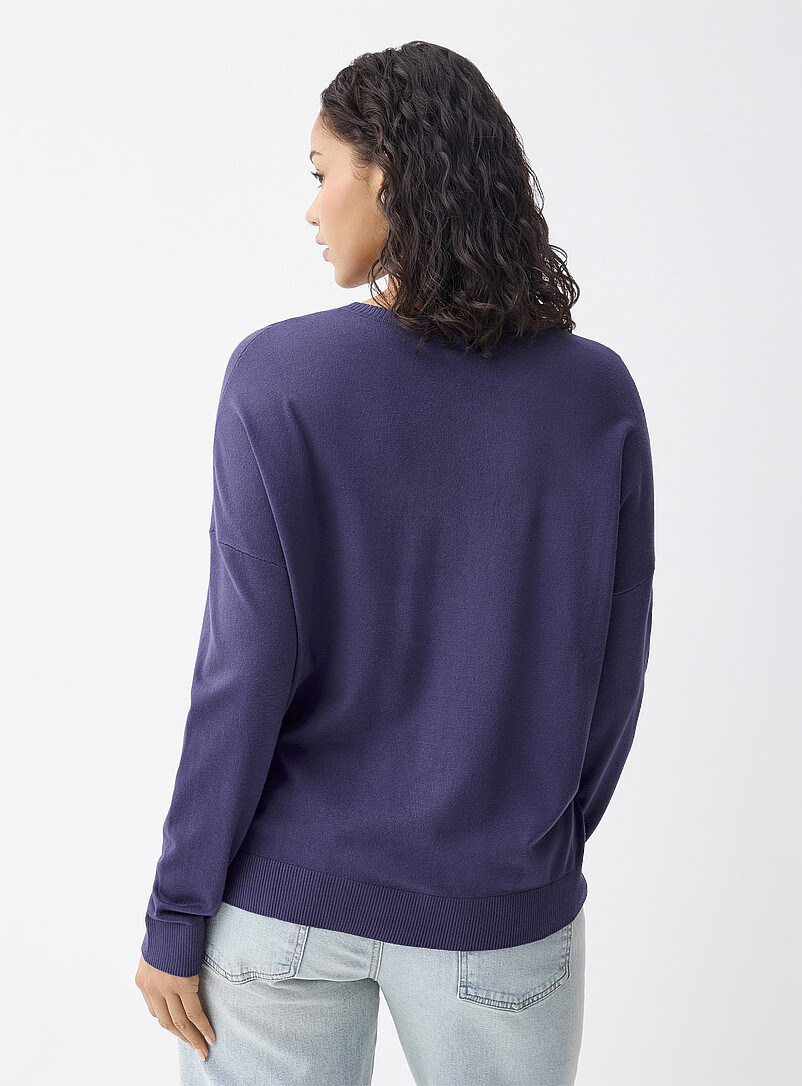 Twik: Le chandail ample col rond Vert assorti pour femme