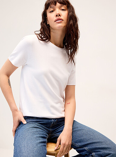 Le chandail tricot fluide manches courtes