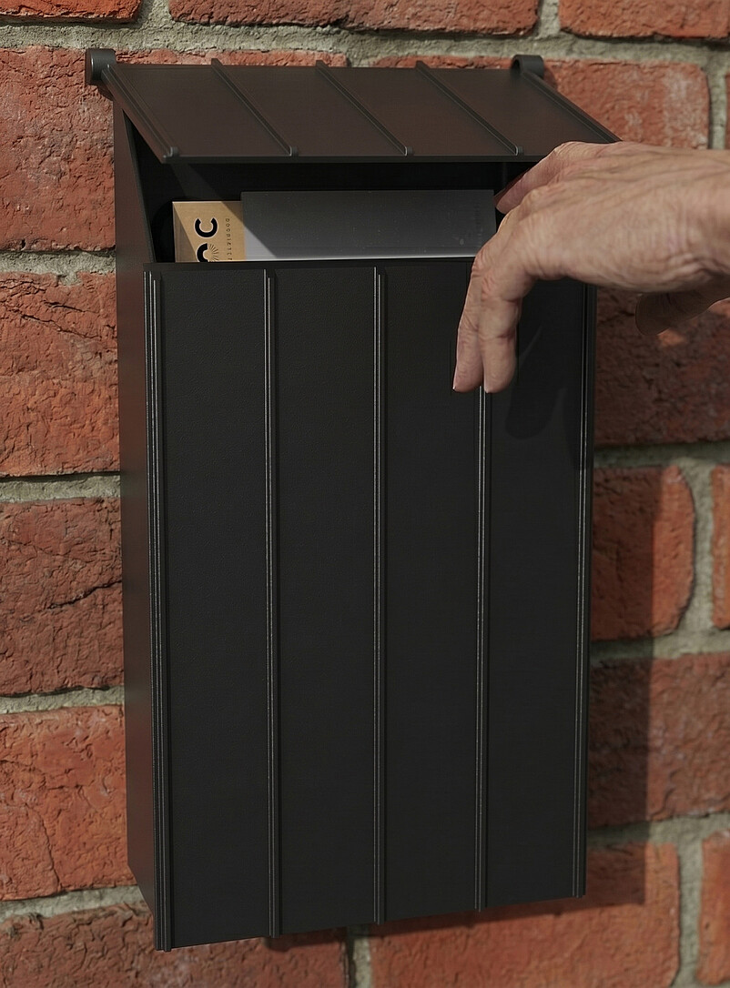 Oslo vertical slatted mailbox product image 2