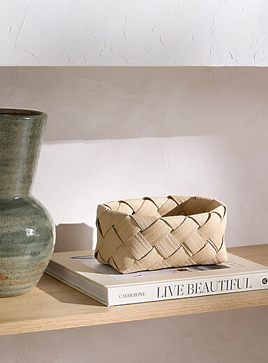 Basket-weave small oval basket