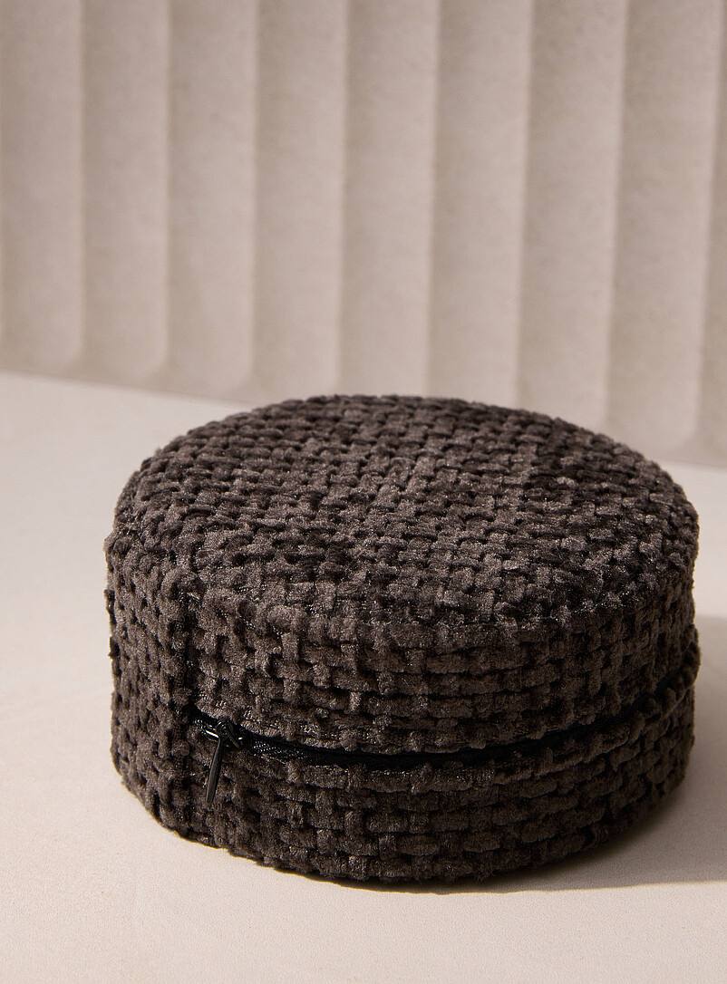 Round charcoal chenille travel jewellery box product image 2