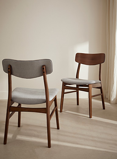 La chaise en bois Amara