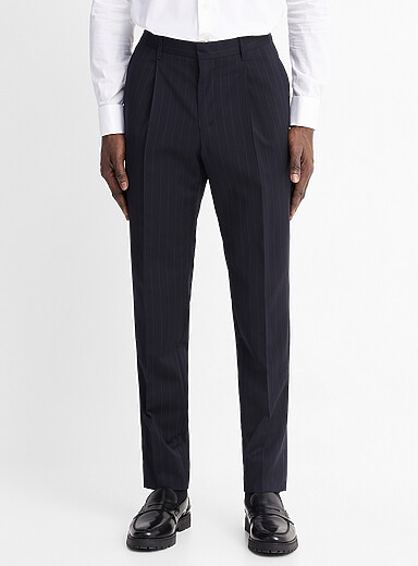 Le pantalon laine Marzotto rayures banquier <b>Coupe Reykjavik - Fusel&eacute;e &agrave; plis</b>