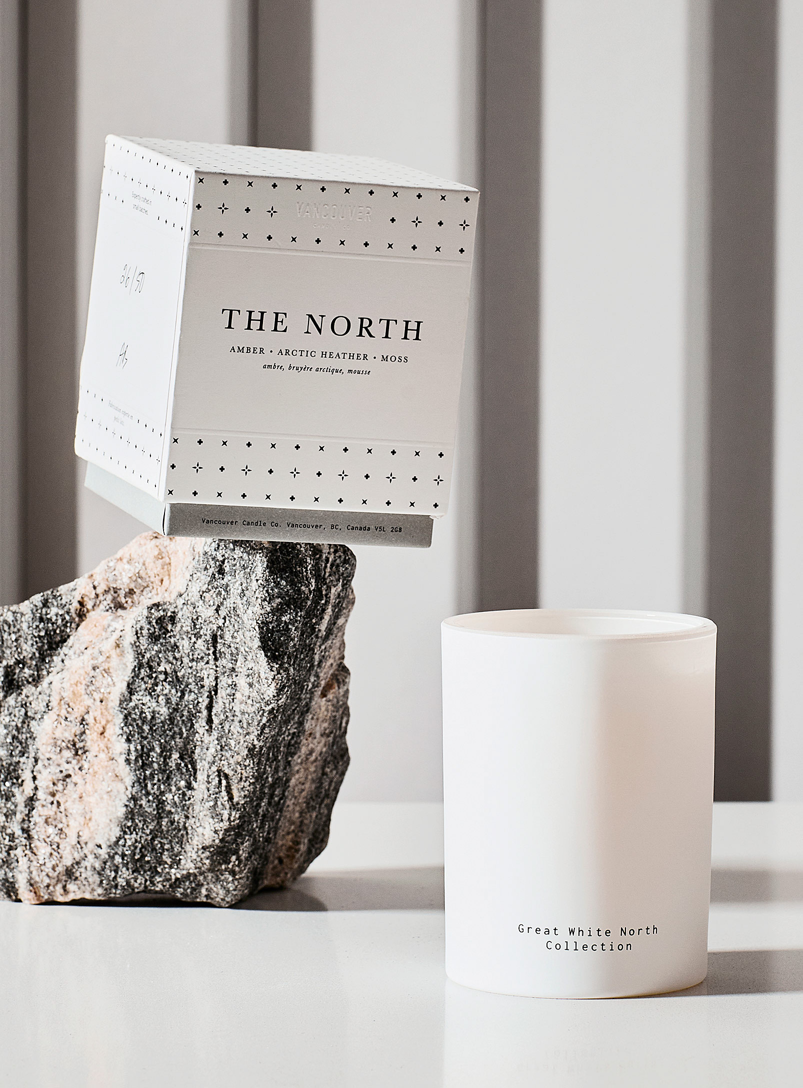 Simons Maison The North Scented Candle In Gray