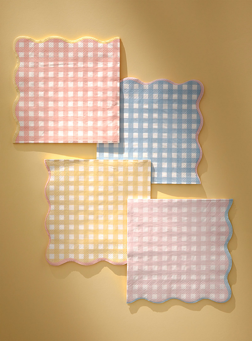 Meri Meri Assorted Scalloped edging gingham paper napkins 16.5 x 16.5 cm. Pack of 20.