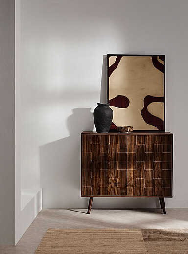 Le buffet deux portes motif damier stratifi&eacute; noyer fonc&eacute;