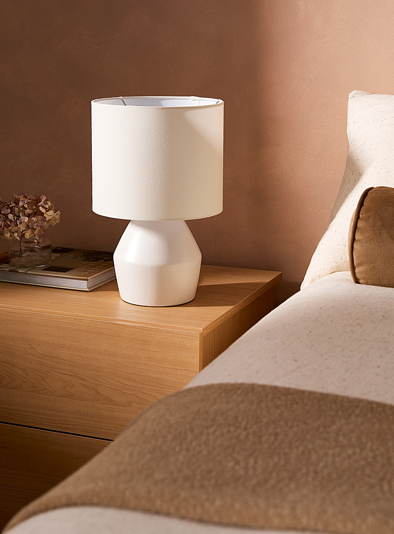 Geometric ceramic table lamp product image (primary)