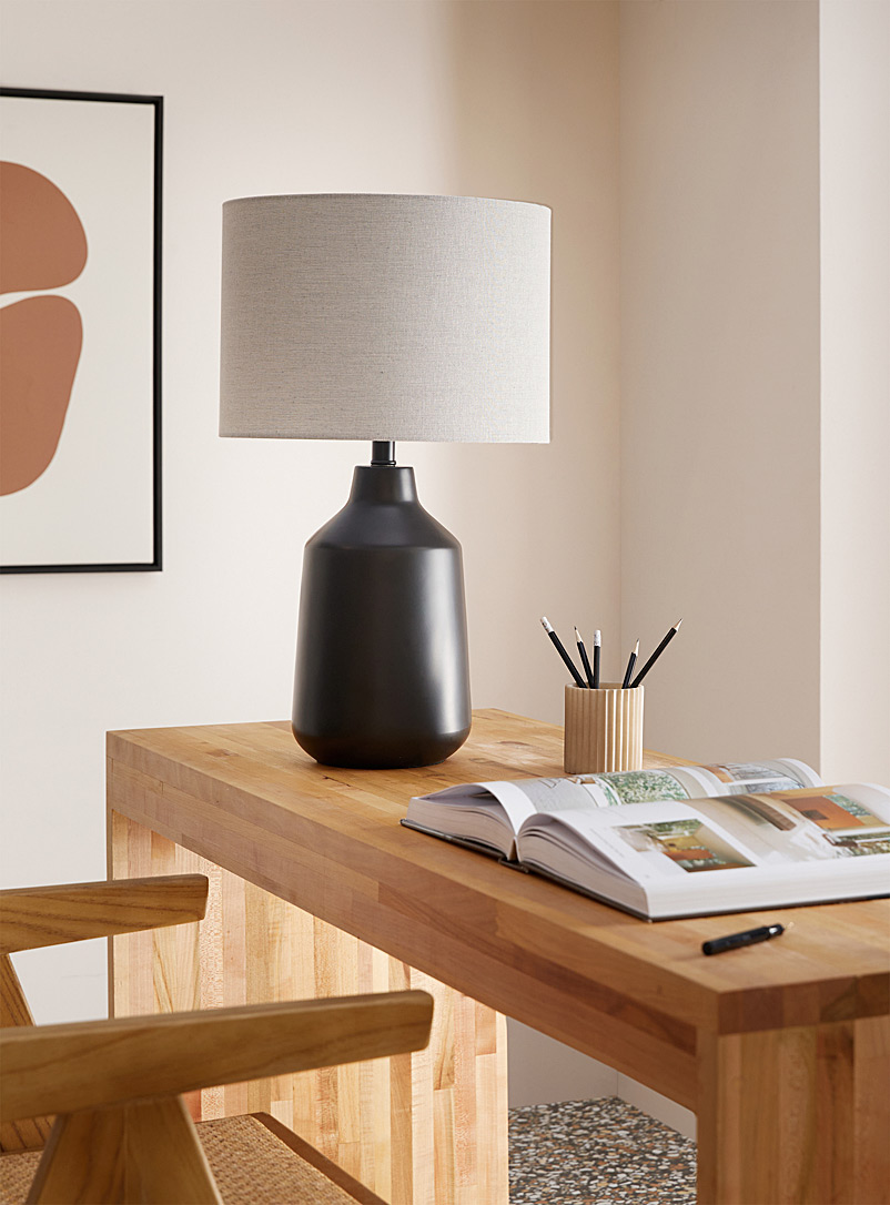 Curved Concrete Table Lamp