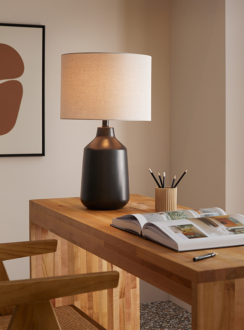 Curved concrete table lamp product image 2