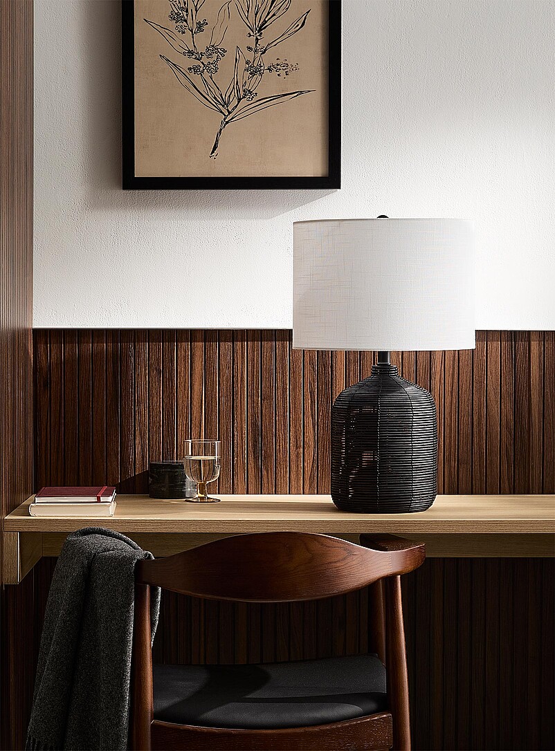 Rattan base table lamp product image (primary)