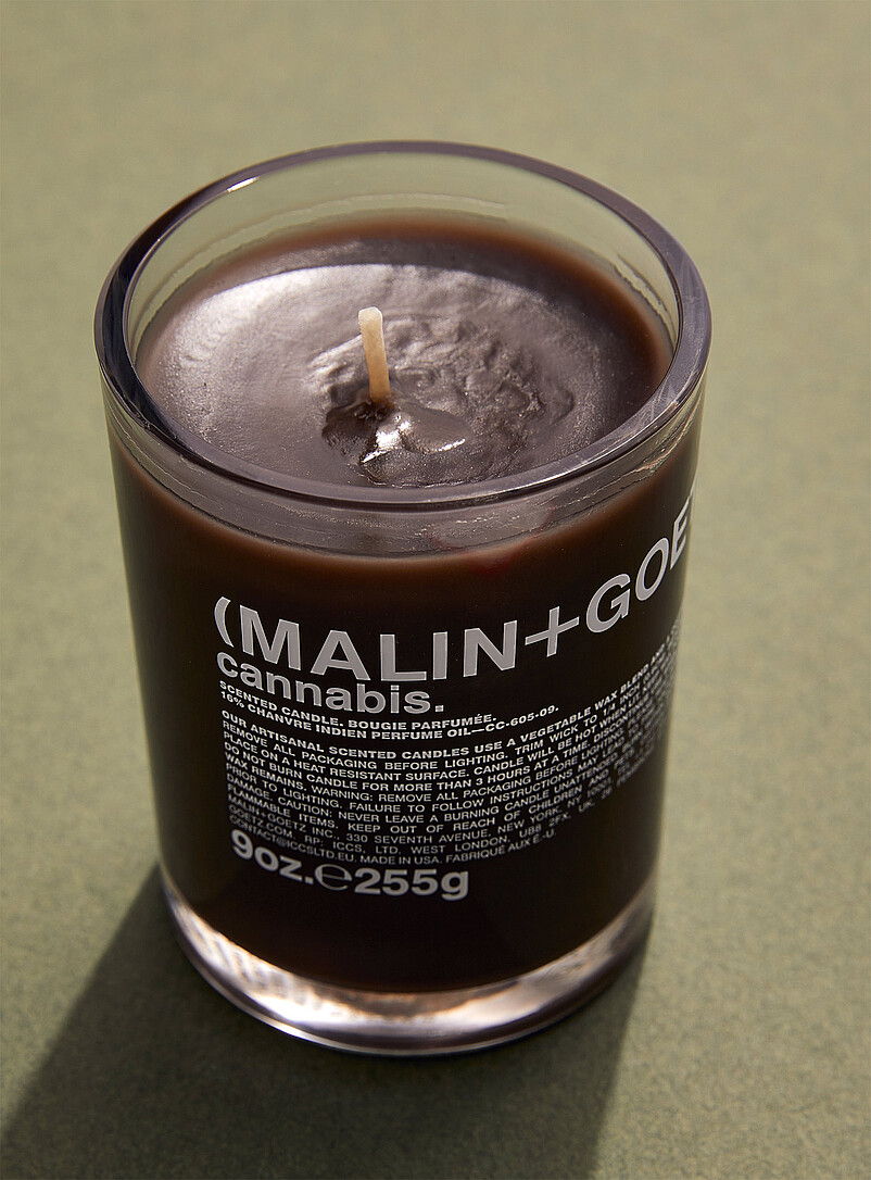 Cannabis scented candle product image 2