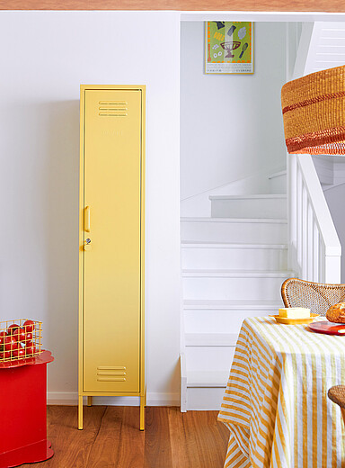 Mustard: L'armoire de rangement m&eacute;tallique The Skinny Fard &agrave; joues