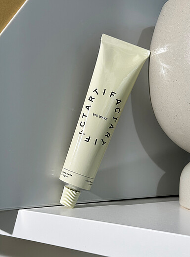 La cr&egrave;me mains et ongles extraits de varech et de th&eacute; vert