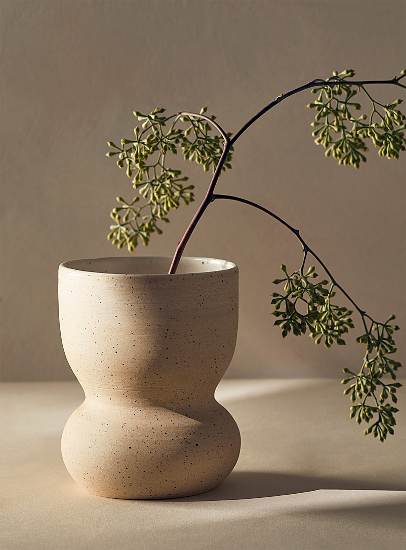 Ceramics by LJM: Le vase grès moucheté no 07 14 cm de hauteur Ivoire - Beige crème