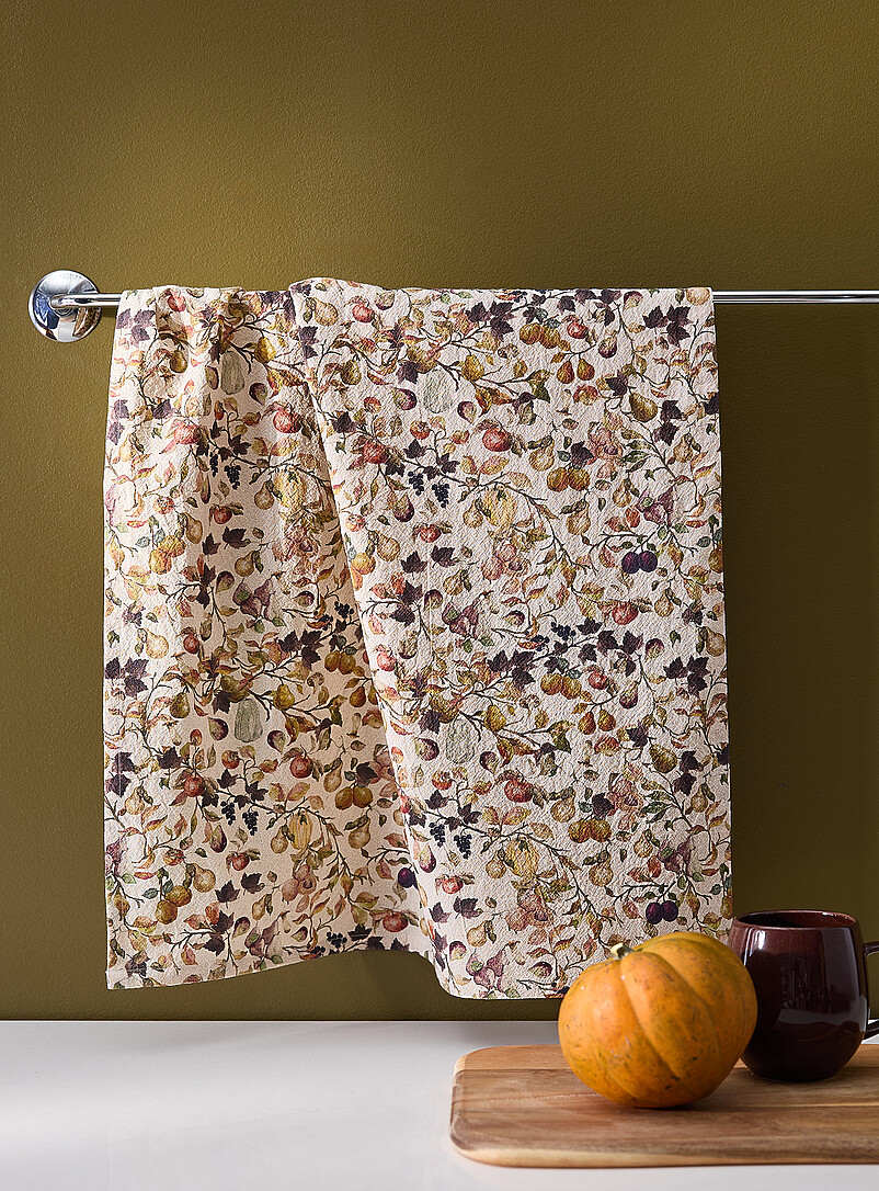 Autumn pattern tea towel product image (primary)