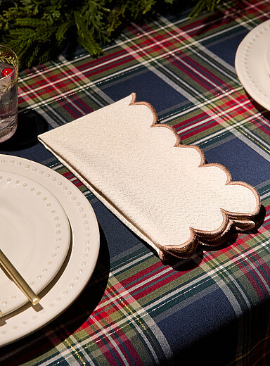 Shimmering scalloped edging napkin <b>Christmas Collection</b>