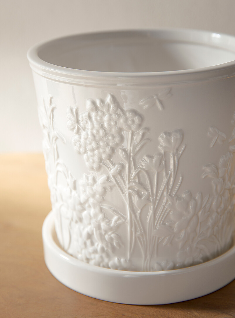 Simons Maison: Le cache-pot emboss&eacute; fleurs sauvages 5,75 po Blanc