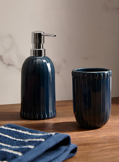 Navy blue vertical grooved accessories