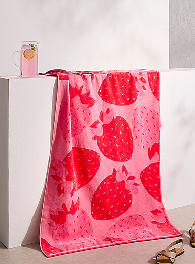 La serviette de plage fraises coton bio 86 x 160 cm <b>Collection exclusive Vivre dehors</b>