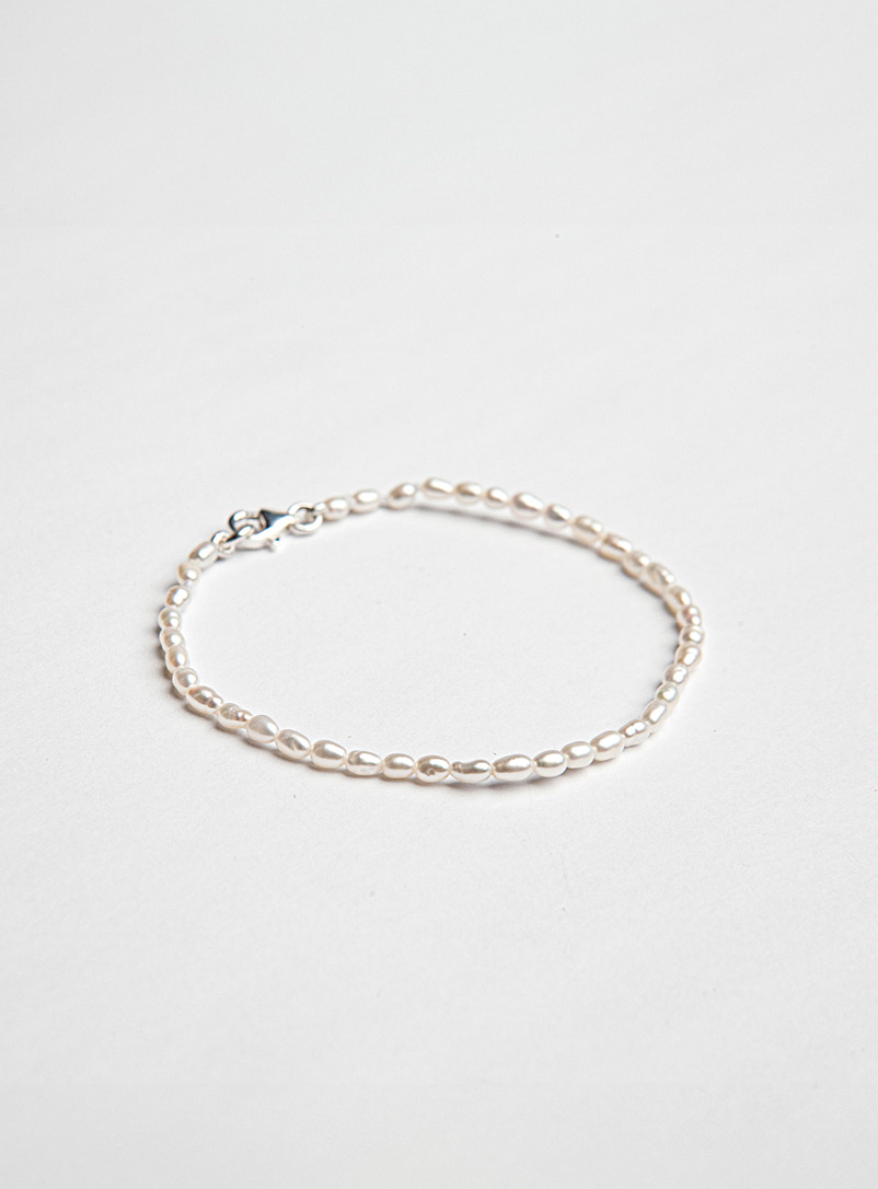SarahBijoux Pearly Miniature freshwater pearl bracelet
