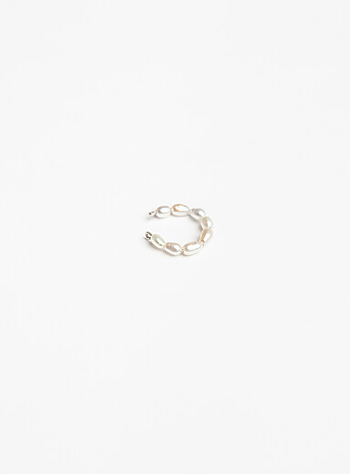 Freshwater pearl ear cuff