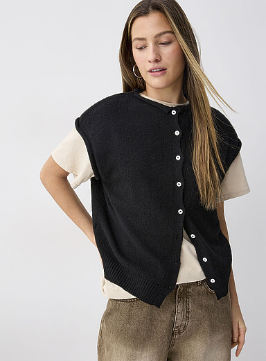 Things Between Black Rolled trim vest for women